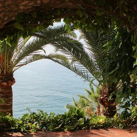 Hotel Paraiso Del Mar 2*